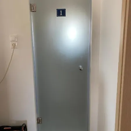 הרקליון Private Rooms With A Beautiful Veranda מראה חיצוני תמונה