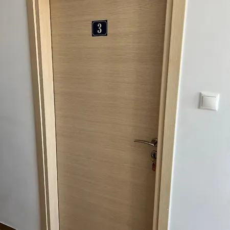 הרקליון Private Rooms With A Beautiful Veranda מראה חיצוני תמונה