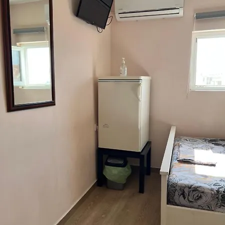 הרקליון Private Rooms With A Beautiful Veranda מראה חיצוני תמונה