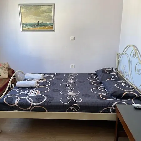 הרקליון Private Rooms With A Beautiful Veranda מראה חיצוני תמונה