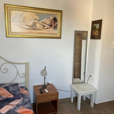 הרקליון Private Rooms With A Beautiful Veranda מראה חיצוני תמונה